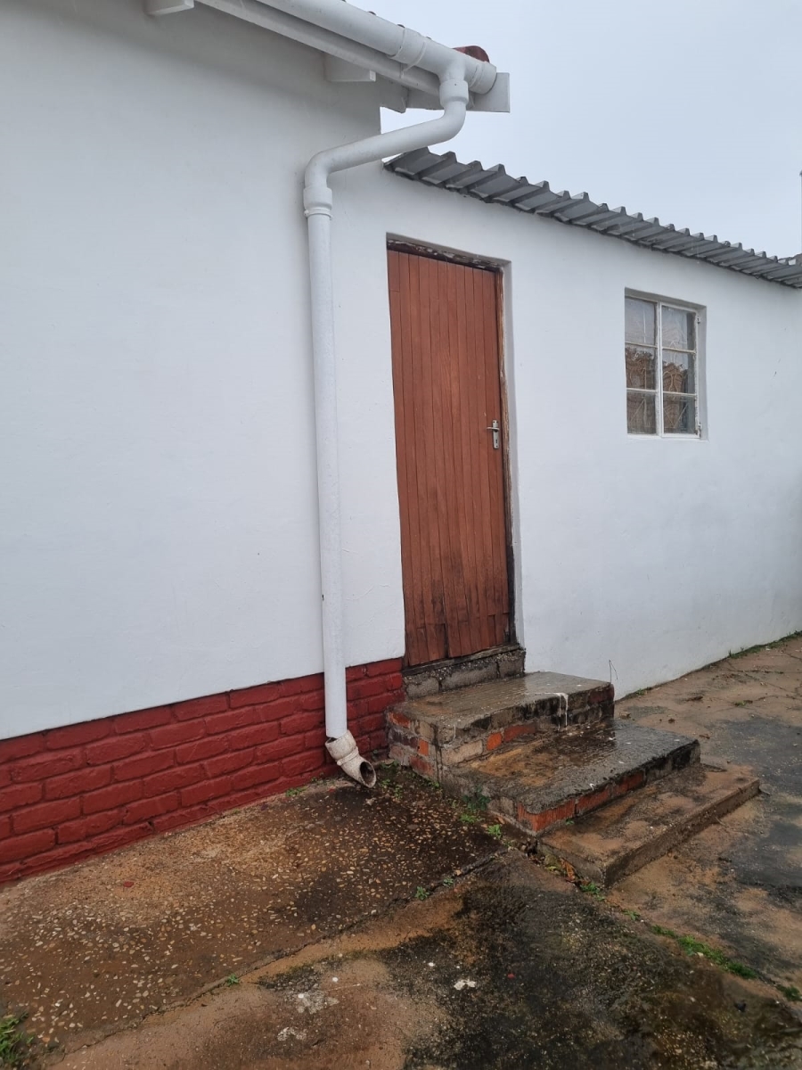 3 Bedroom Property for Sale in Kwa Nobuhle Eastern Cape